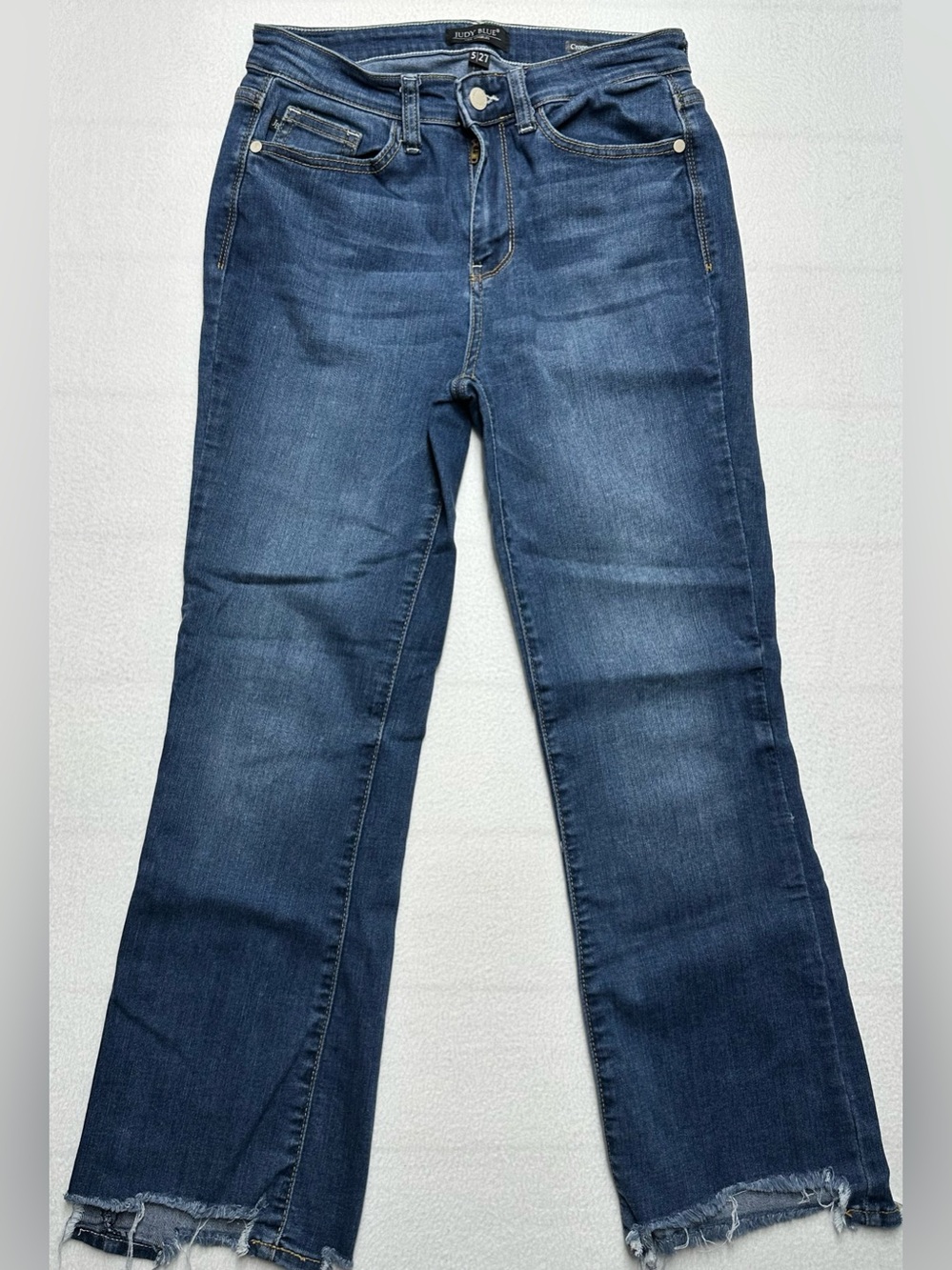 Judy Blue Women’s Size 5/27 Cropped Bootcut Jeans Raw Hem Stretch Medium Wash